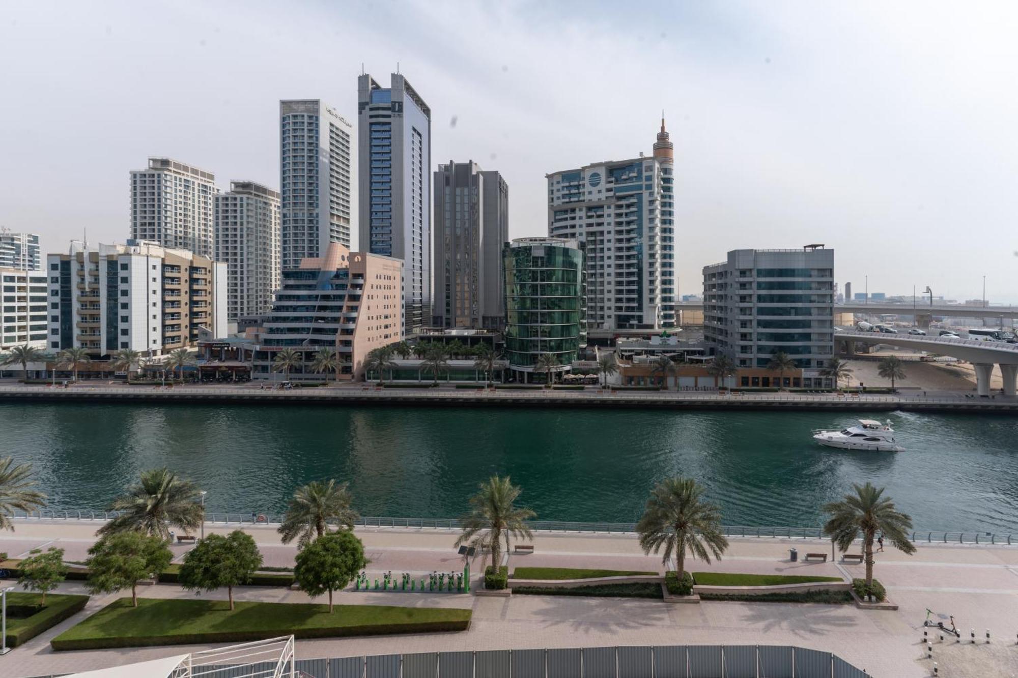 Holidays R Us 2 Bedroom Panoramic View Apartment *