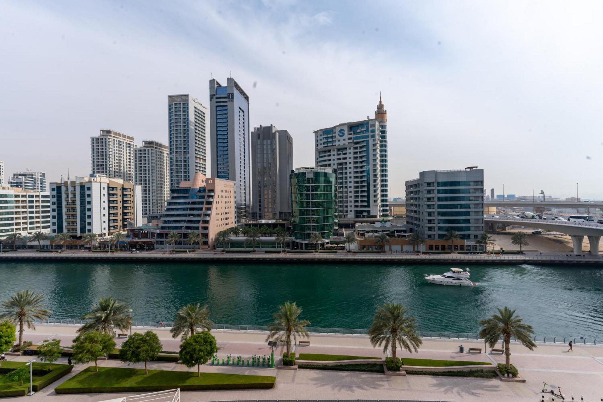 Apartment Holidays R Us 2 Bedroom Panoramic View *