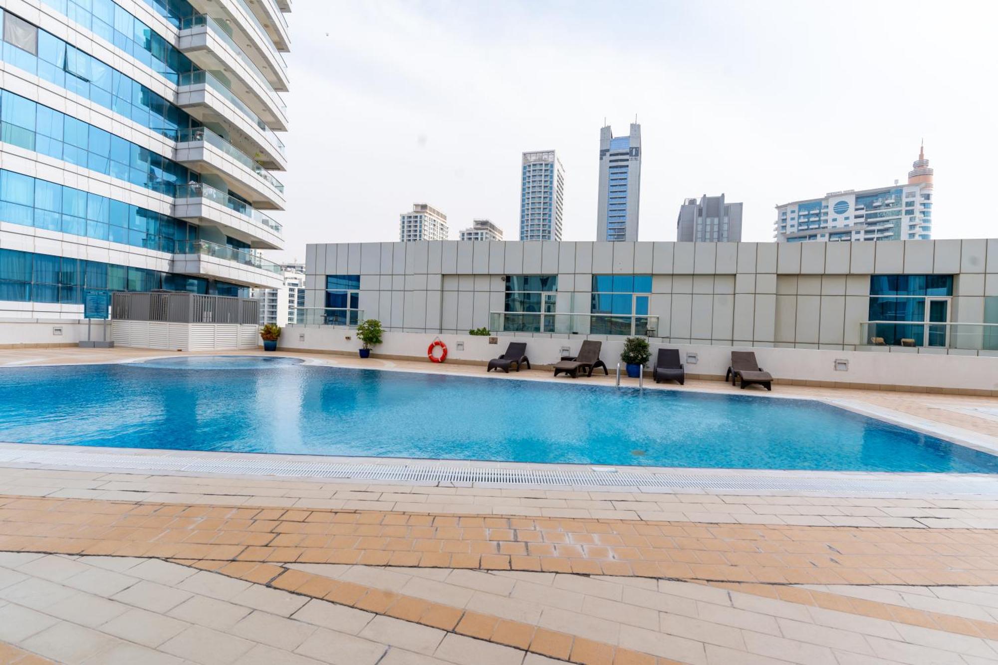 Apartment Holidays R Us 2 Bedroom Panoramic View *